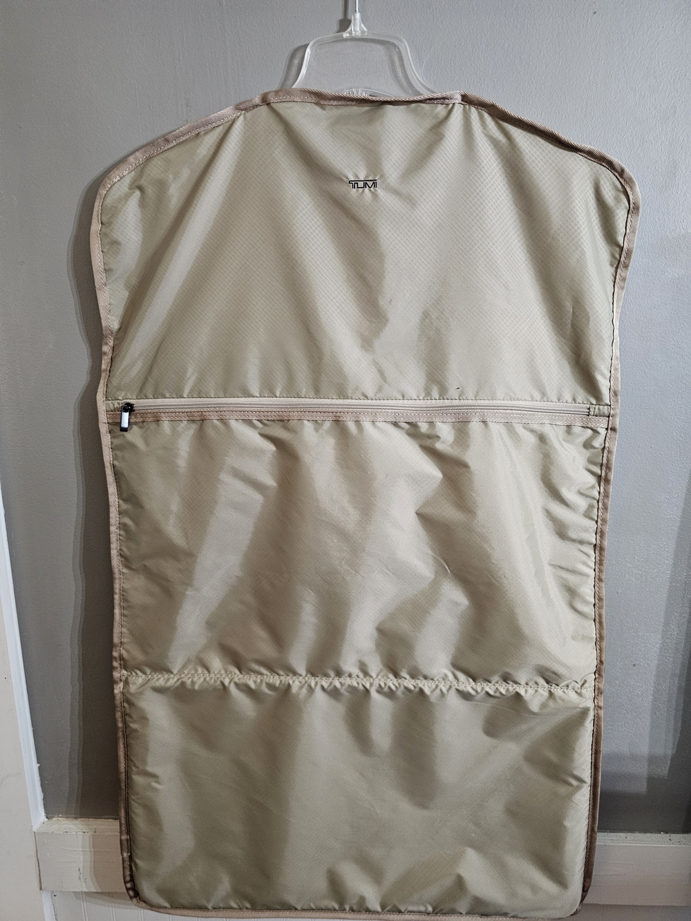 Tumi Beige Garment Bag - Picture 2 of 4